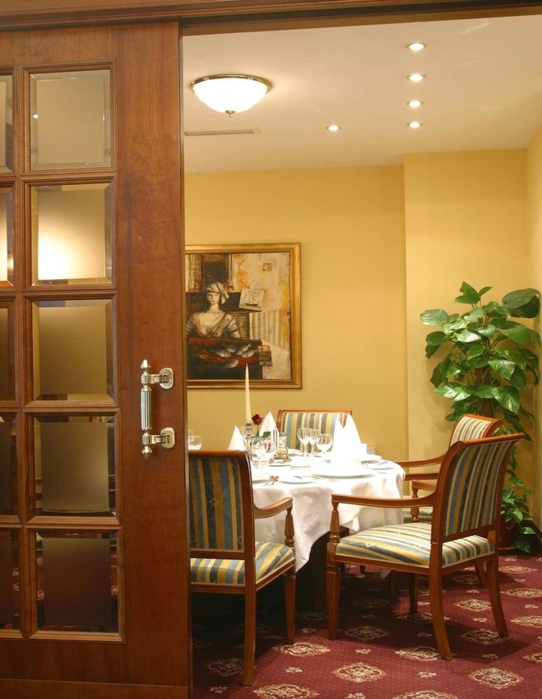 Hotel As Zagreb Eksteriør bilde